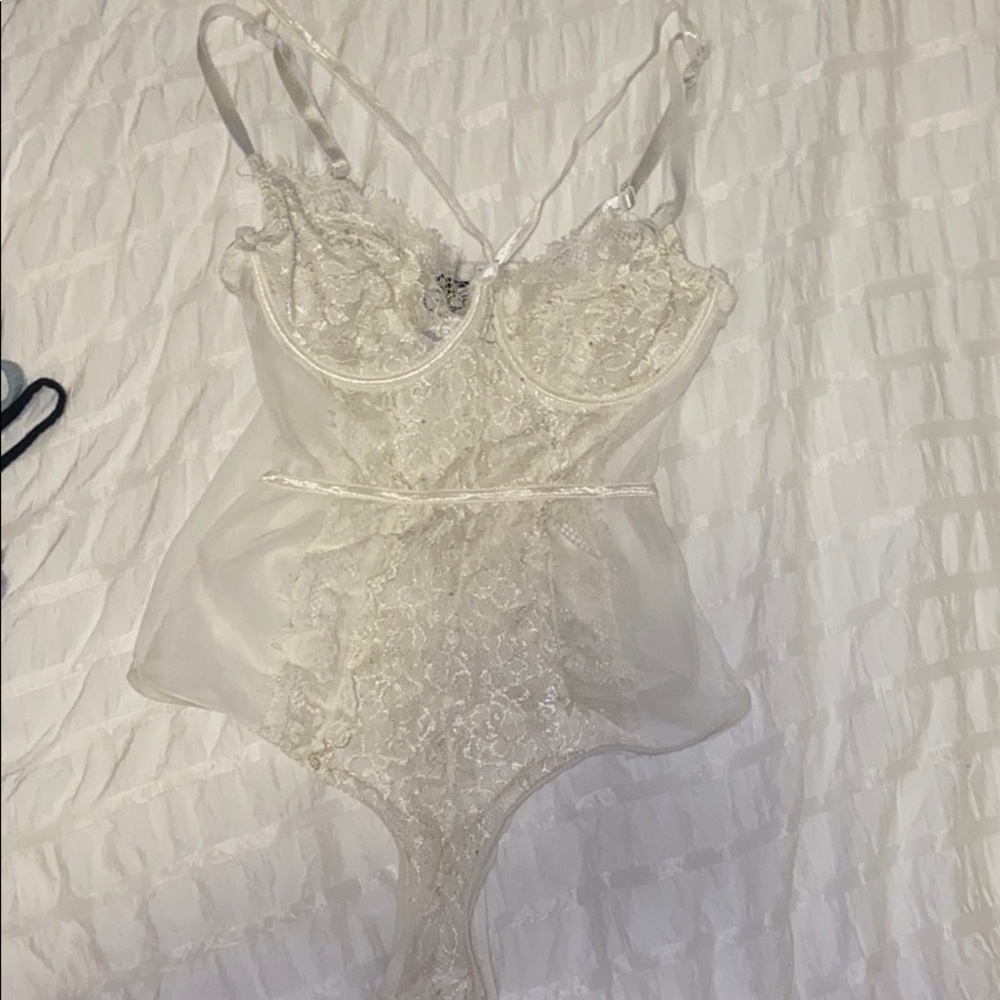Fashion nova lace bodysuit